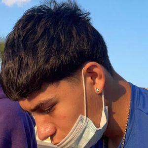 Meet your Posher, Aaron